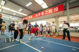 巴里·邦兹在匹兹堡海盗队时期达成 30 轰、30 盗，展现出色的全能身手