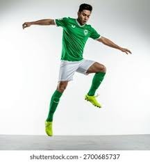 2025 赛季回顾：山本由伸由于其标志性的“彩虹曲球”，在社交平台引发热议